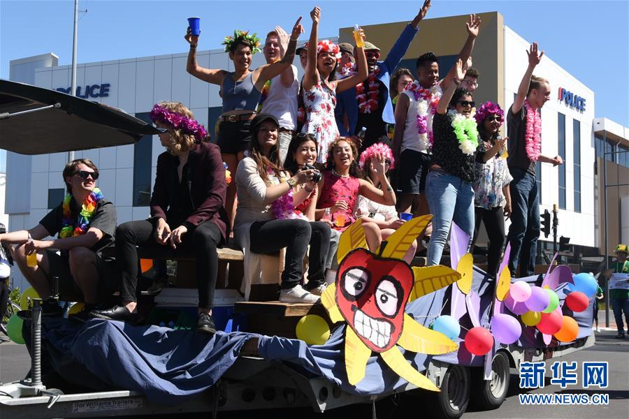 (國際·圖文互動)(1)通訊:中國元素在新西蘭迎春花車巡游活動中放光彩