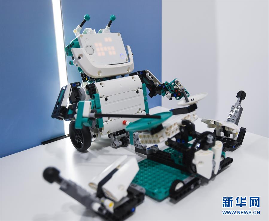 (第三屆進(jìn)博會(huì))樂高:在進(jìn)博會(huì)上拼出精彩