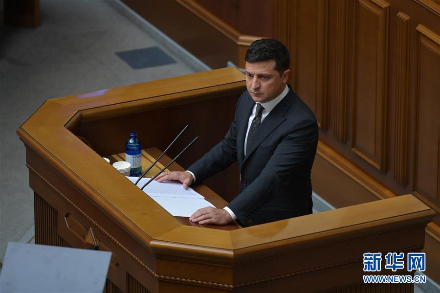 (國(guó)際)烏克蘭總統(tǒng)澤連斯基新冠病毒檢測(cè)結(jié)果呈陽(yáng)性