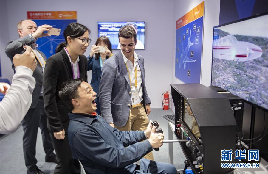 （新華全媒頭條&middot;圖文互動）（7）萬里寫入胸懷間&mdash;&mdash;記習(xí)近平主席三屆進博會主旨演講