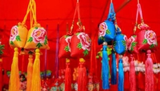 甘肅慶陽端午延續民俗 香包薈萃&ldquo;飄香十里&rdquo;